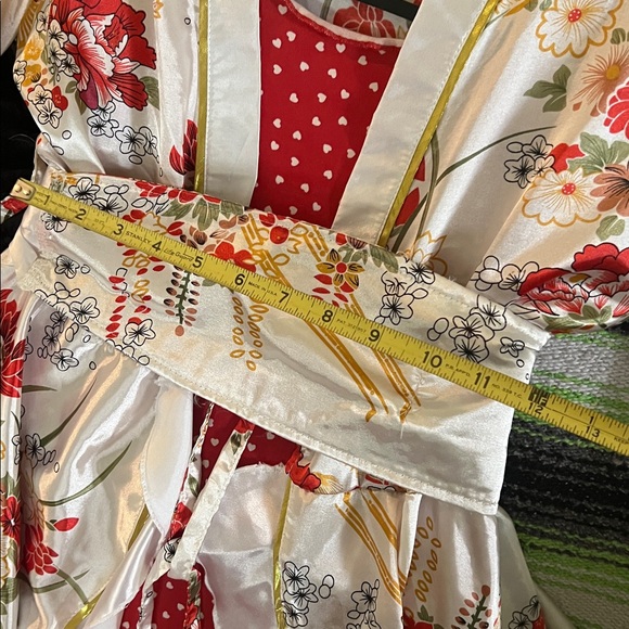 # 0590+ Japanese Floral Kimono Robe with Floral Red Heart Dot Dress Set. - Picture 4 of 9